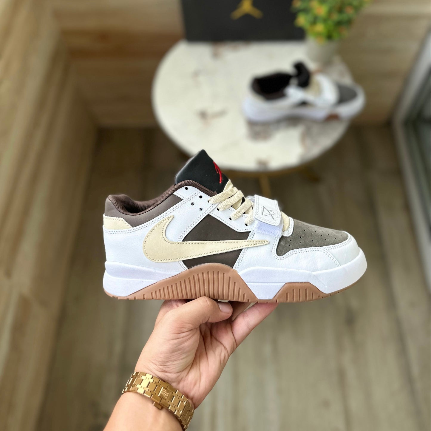 AIR JORDANS RETRO TRAVIS SCOTT CUT THE CHECK MOCHA