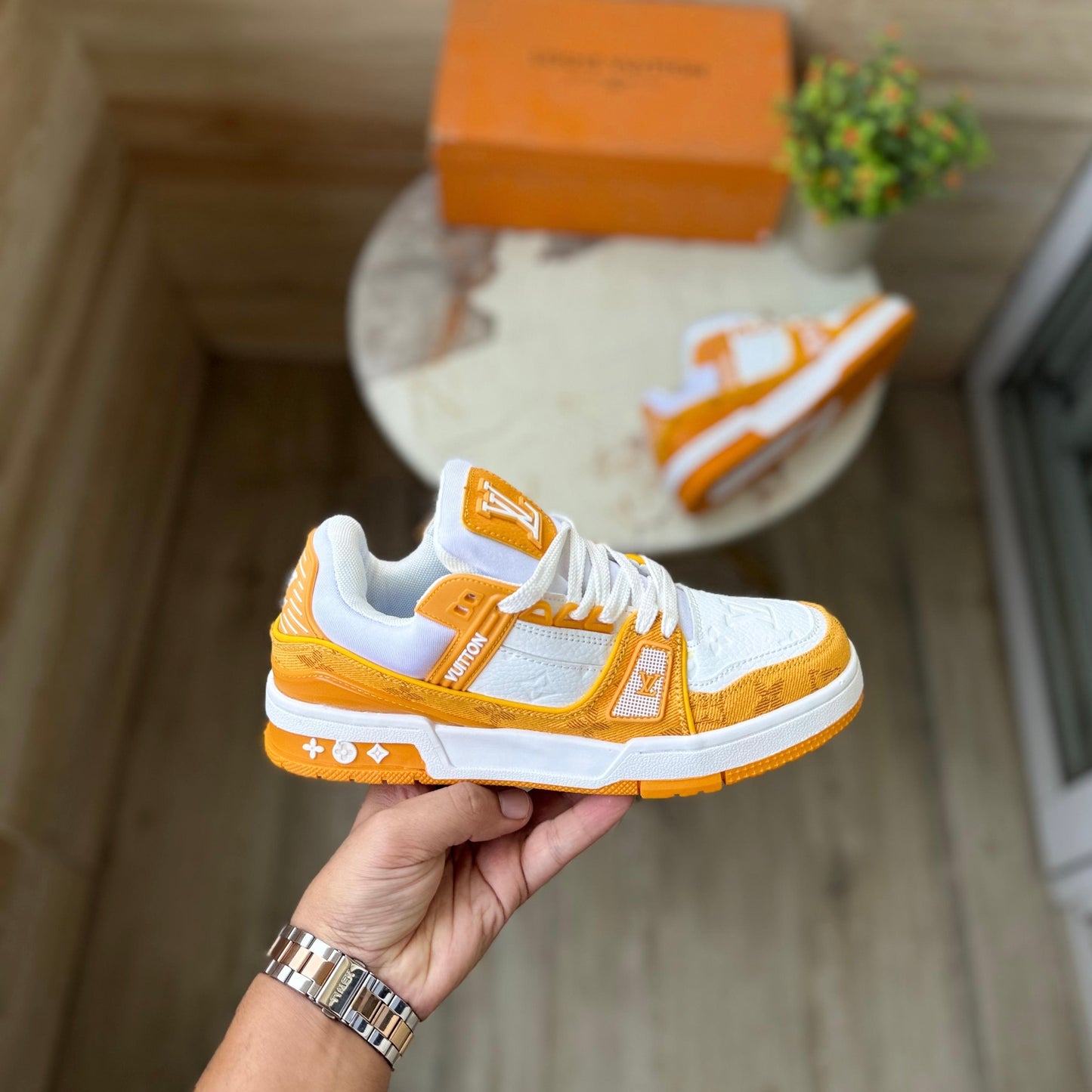 LOUIS VUITTION TRAINER YELLOW