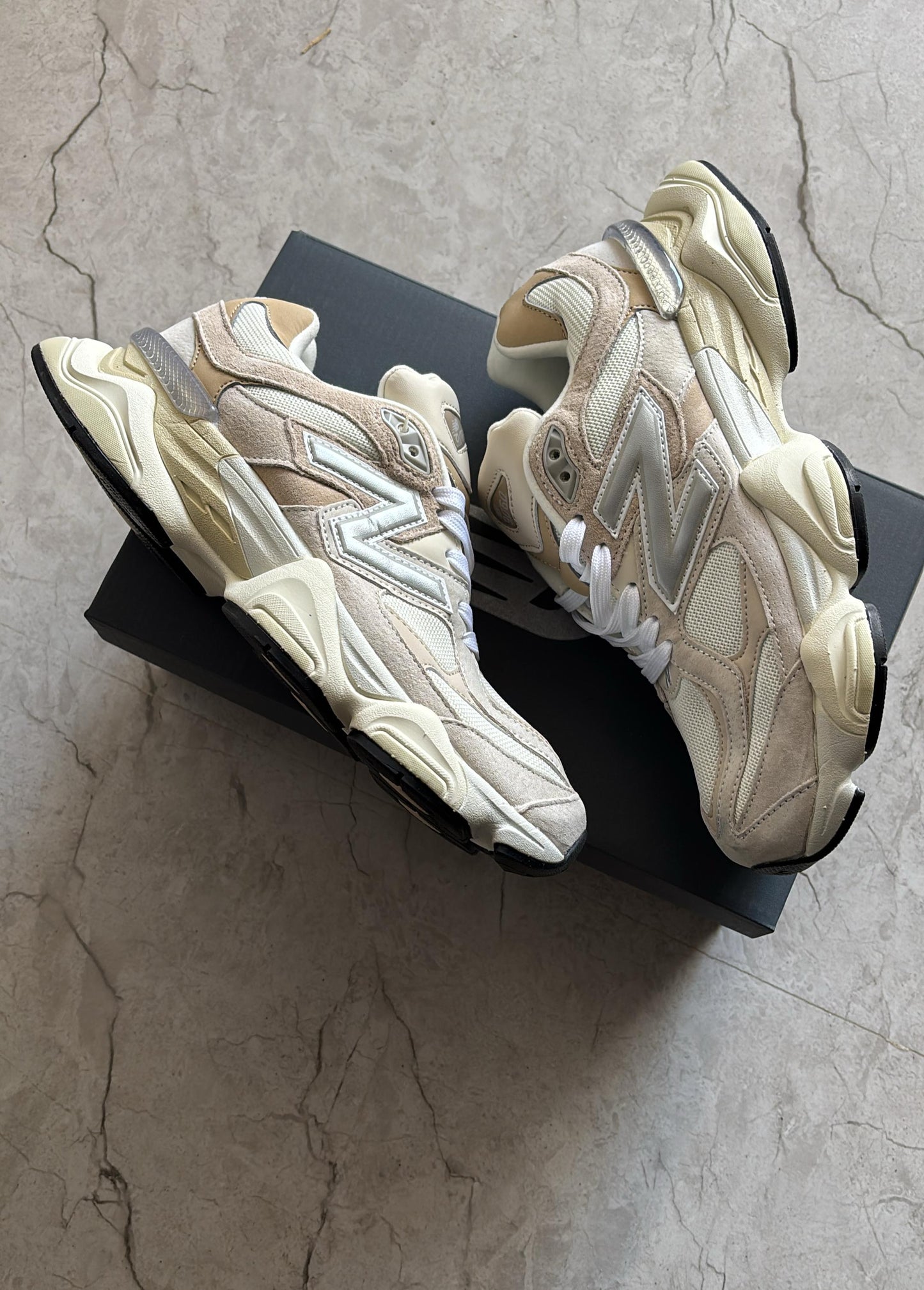 NEW BALANCE 9060 COLOURFULL