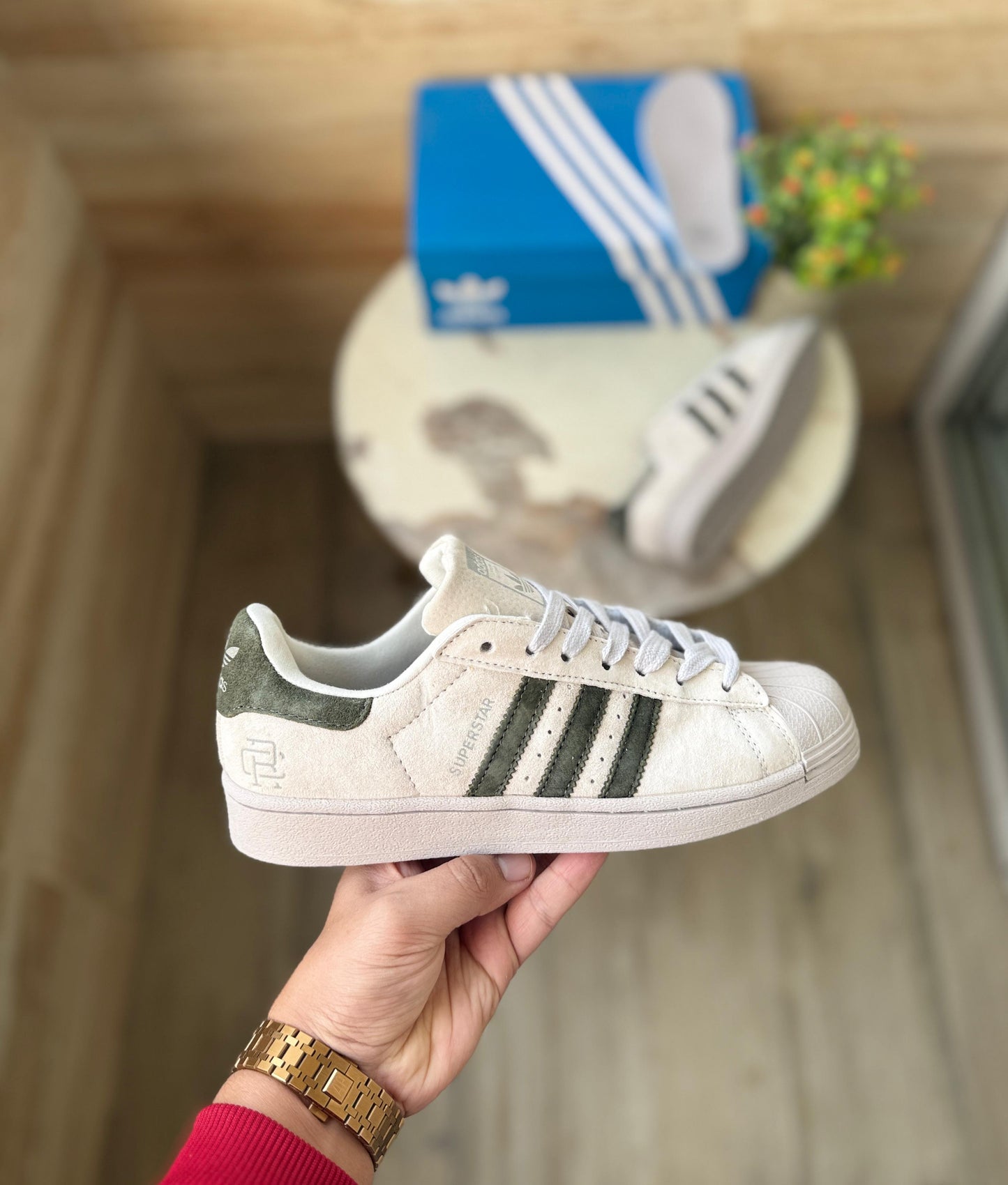 Adidas orginals superstar undefeated