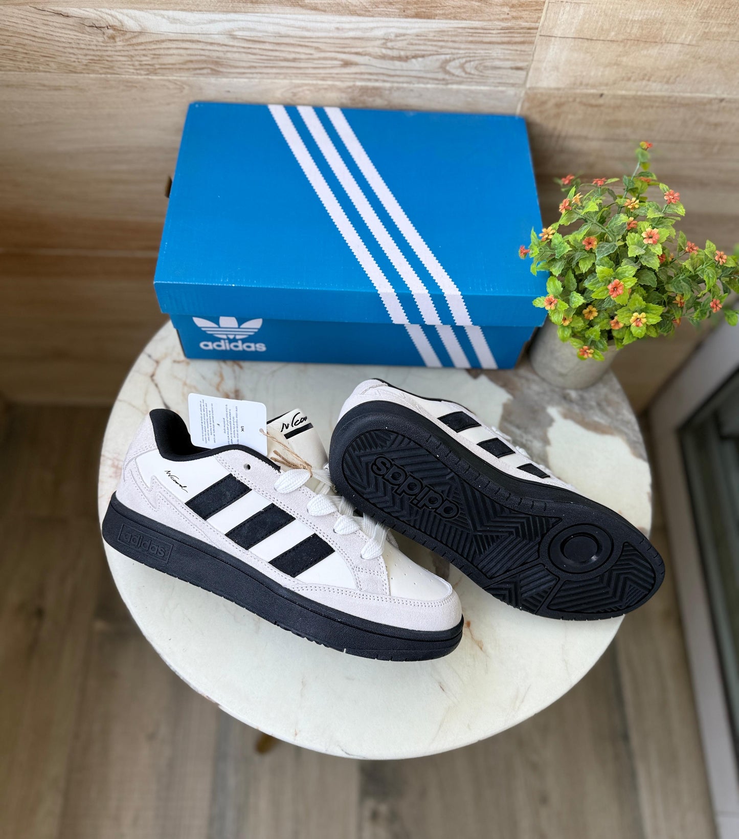 Adidas orginal wcard adv