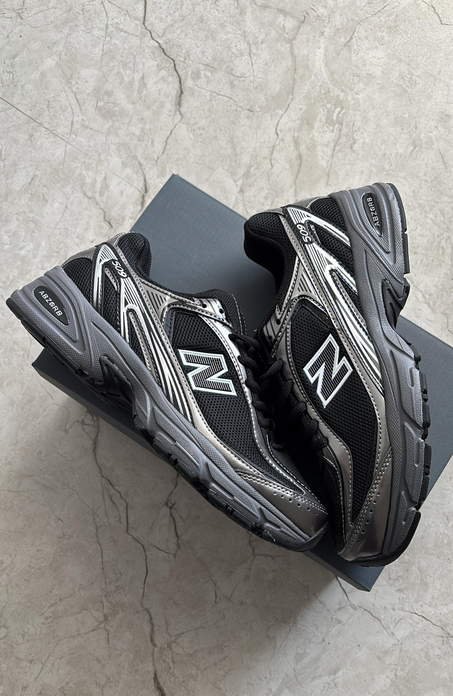 NEW BALANCE 509 BLACK