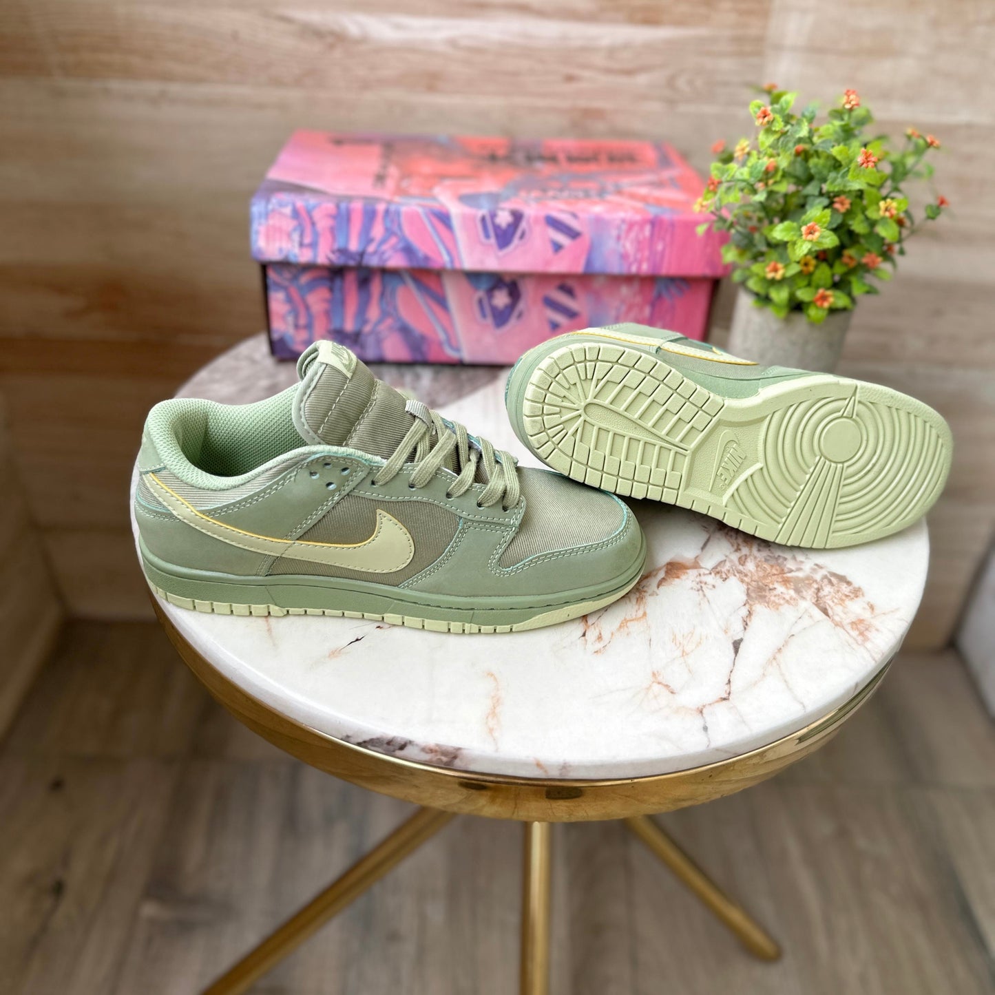 NIKE SB DUNK OIL GREEN OIL AURA