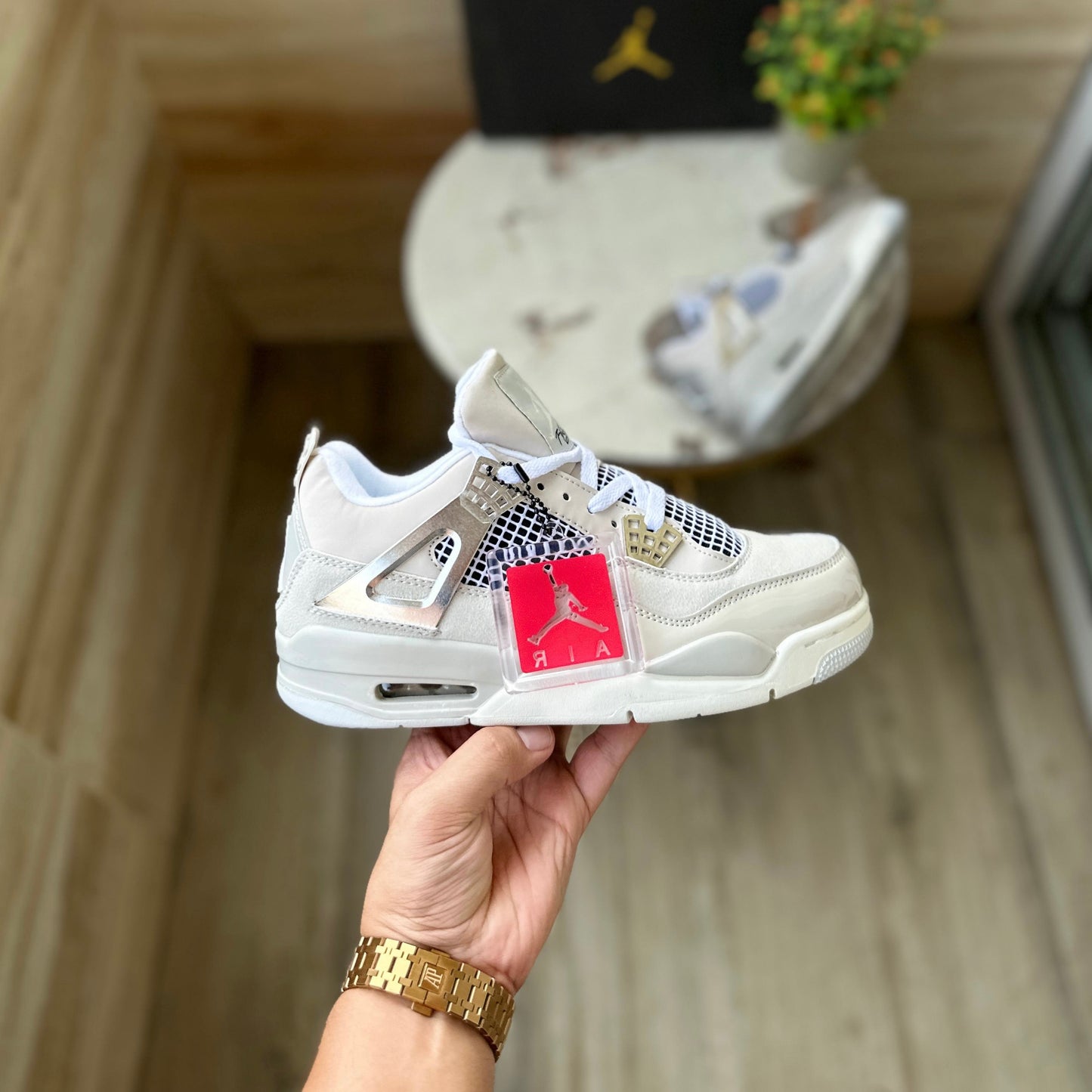 AIR JORDANS RETRO 4 FROZEN MOMENTS