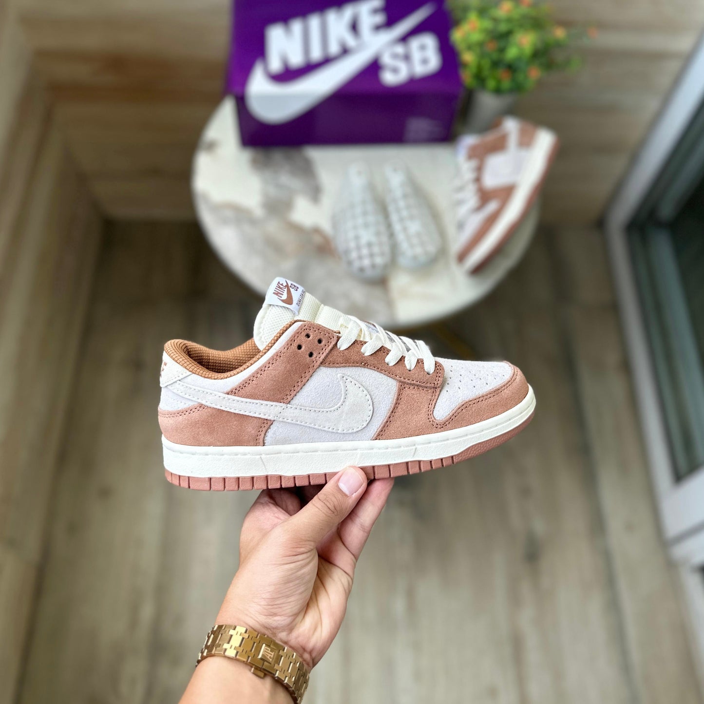 NIKE SB DUNK LOW MEDIUM CURRY