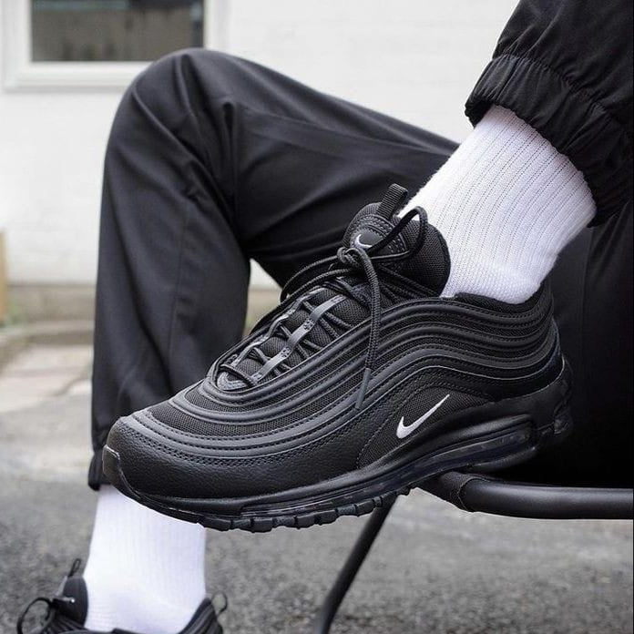 Nike airmax 97 triple black