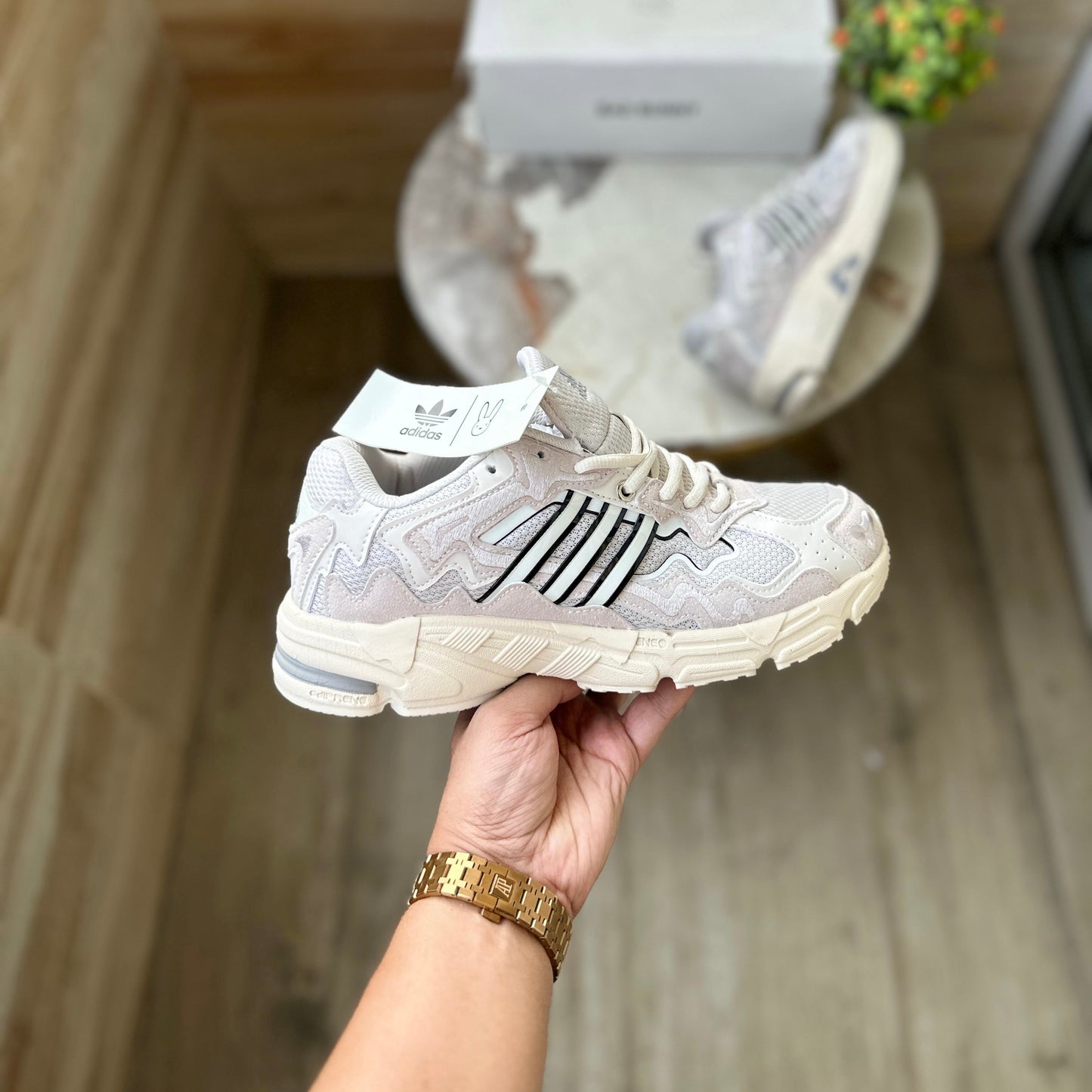 ADIDAS BAD BUNNY RESPONSE CL WONDER WHITE