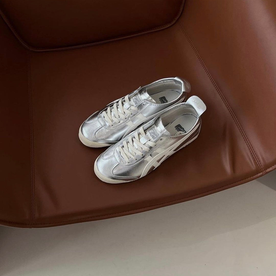 ONITSUKA TIGER TRAINERS SILVER COLOUR