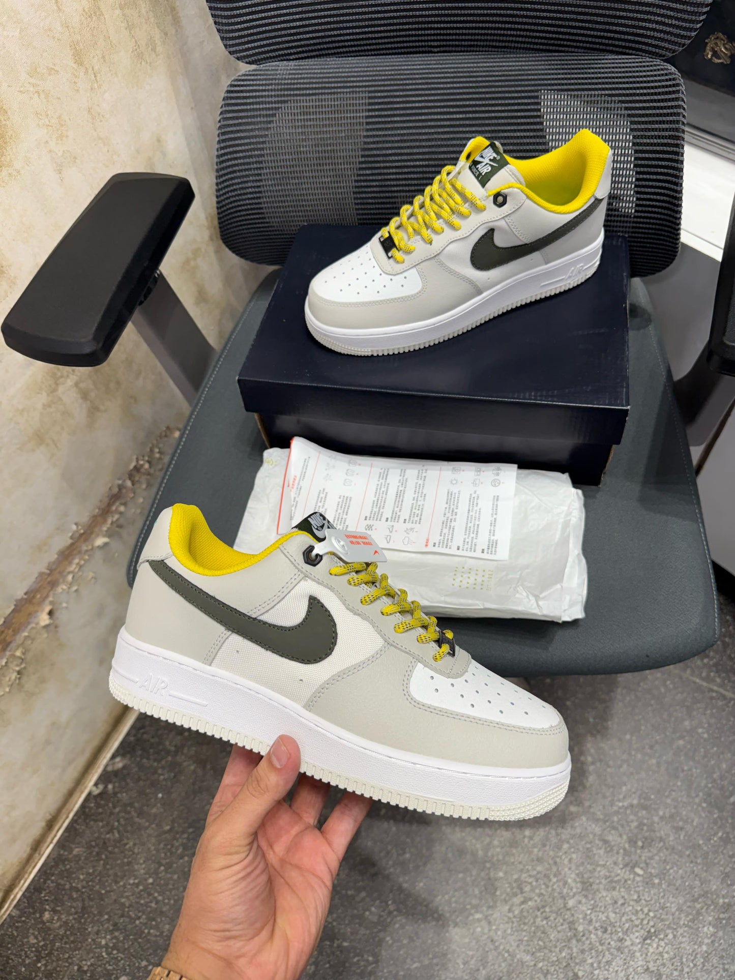 Nike air force 1 07 premium light bone 1st leather