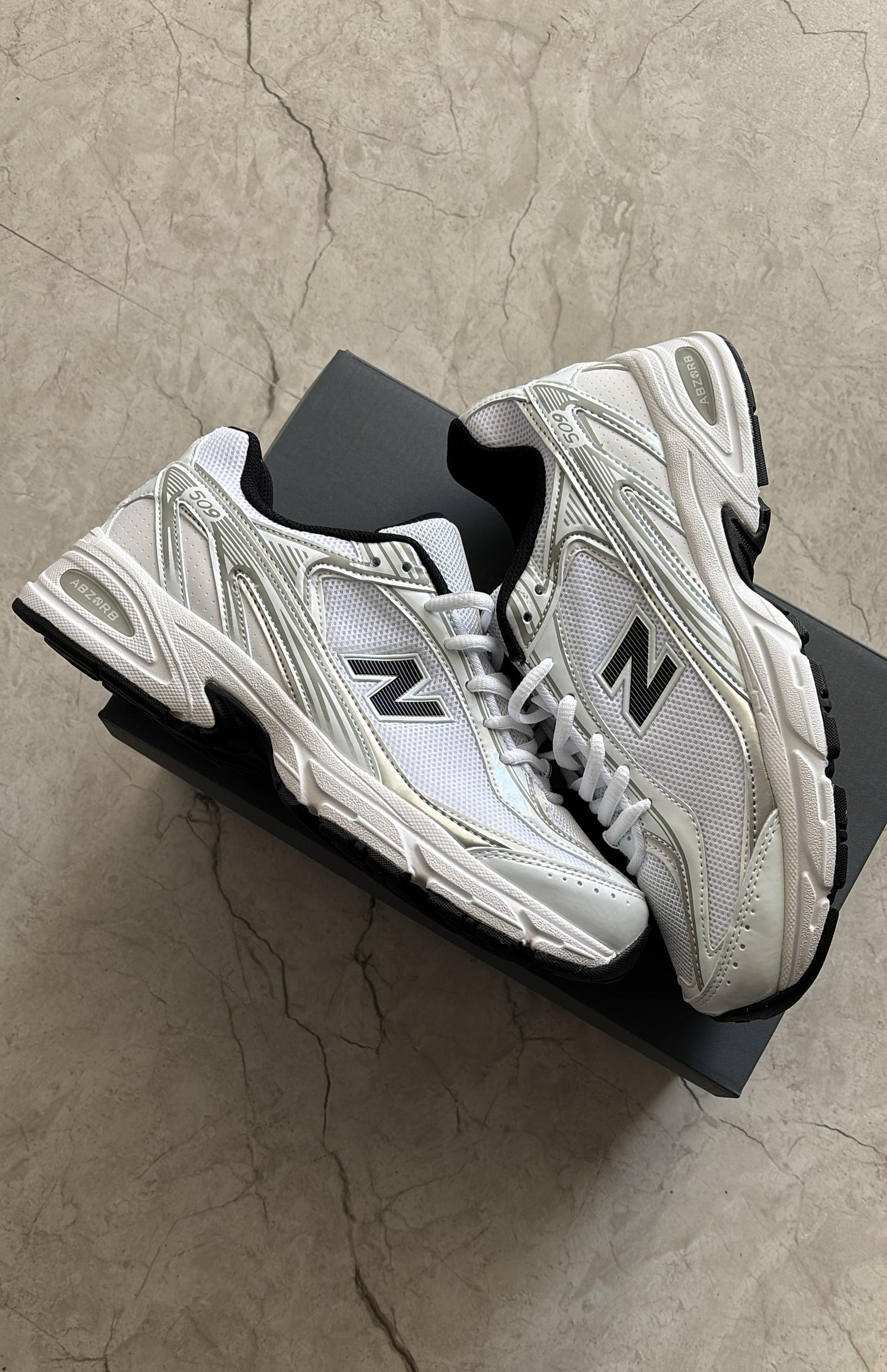 NEW BALANCE 509 WHITE