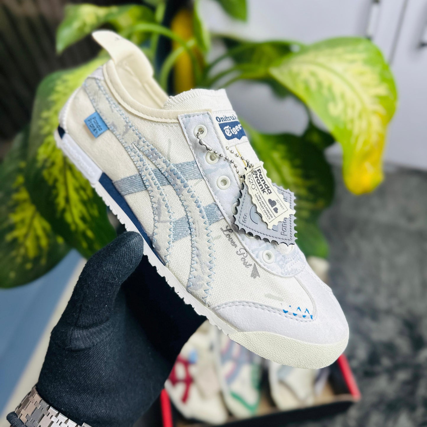 ONITSUKA TIGER PANDA PRANK
