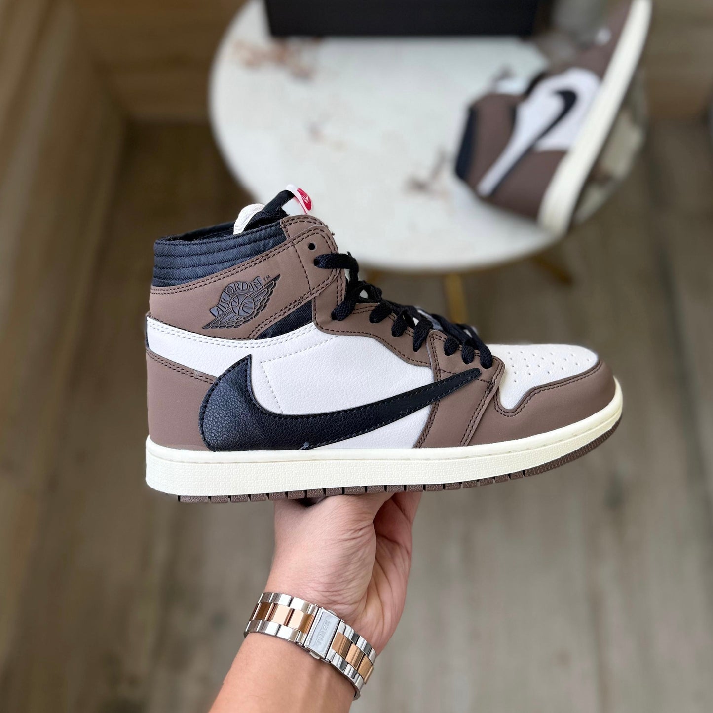 NIKE AIR JORDANS TRAVIS SCOTT HIGH MOCHA MID