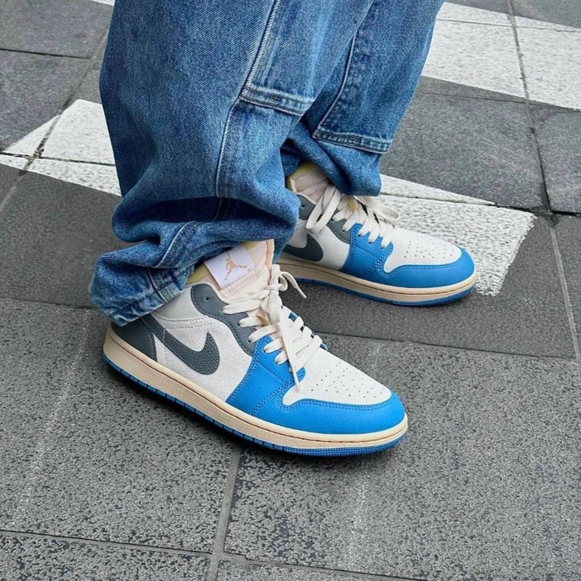 Air Jordan 1 low se tokyo vintage 96