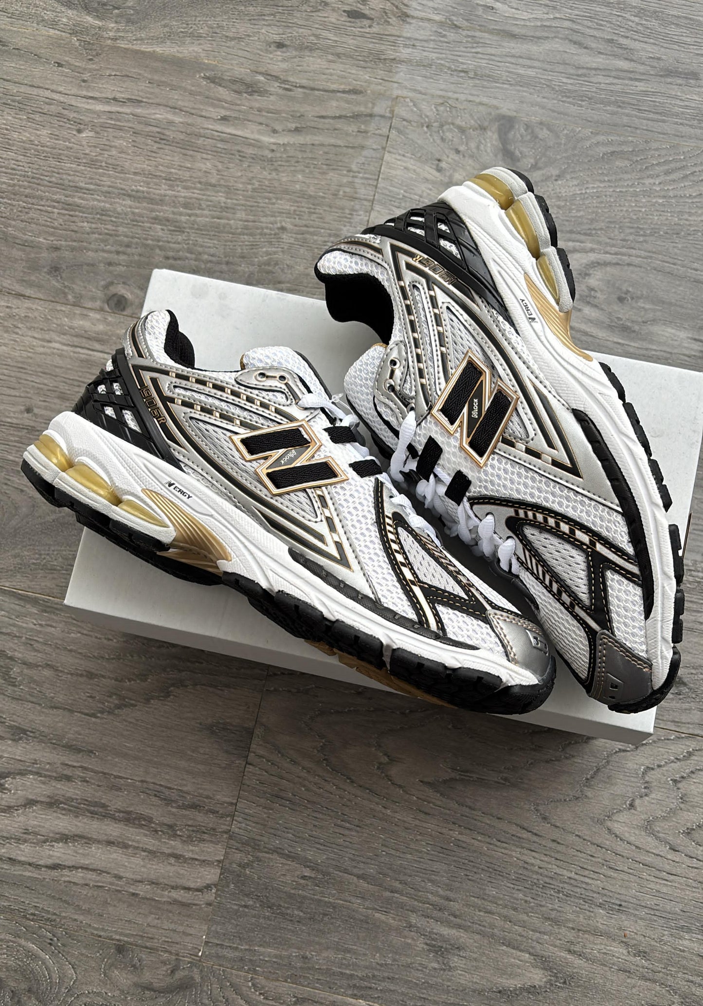 New balance 1906