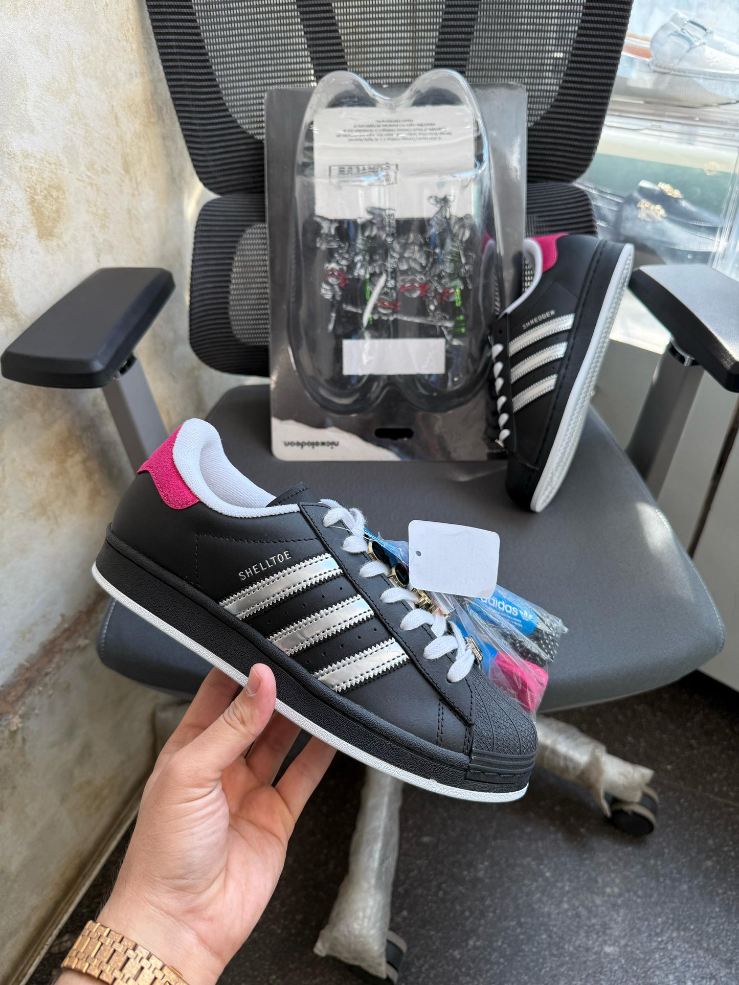 Adidas teenage mutant ninja turtles x shell toe shredder