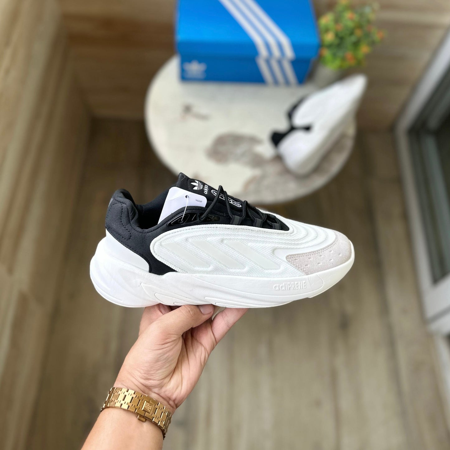 ADIDAS ORGINALS OZELIA WHITE BLACK