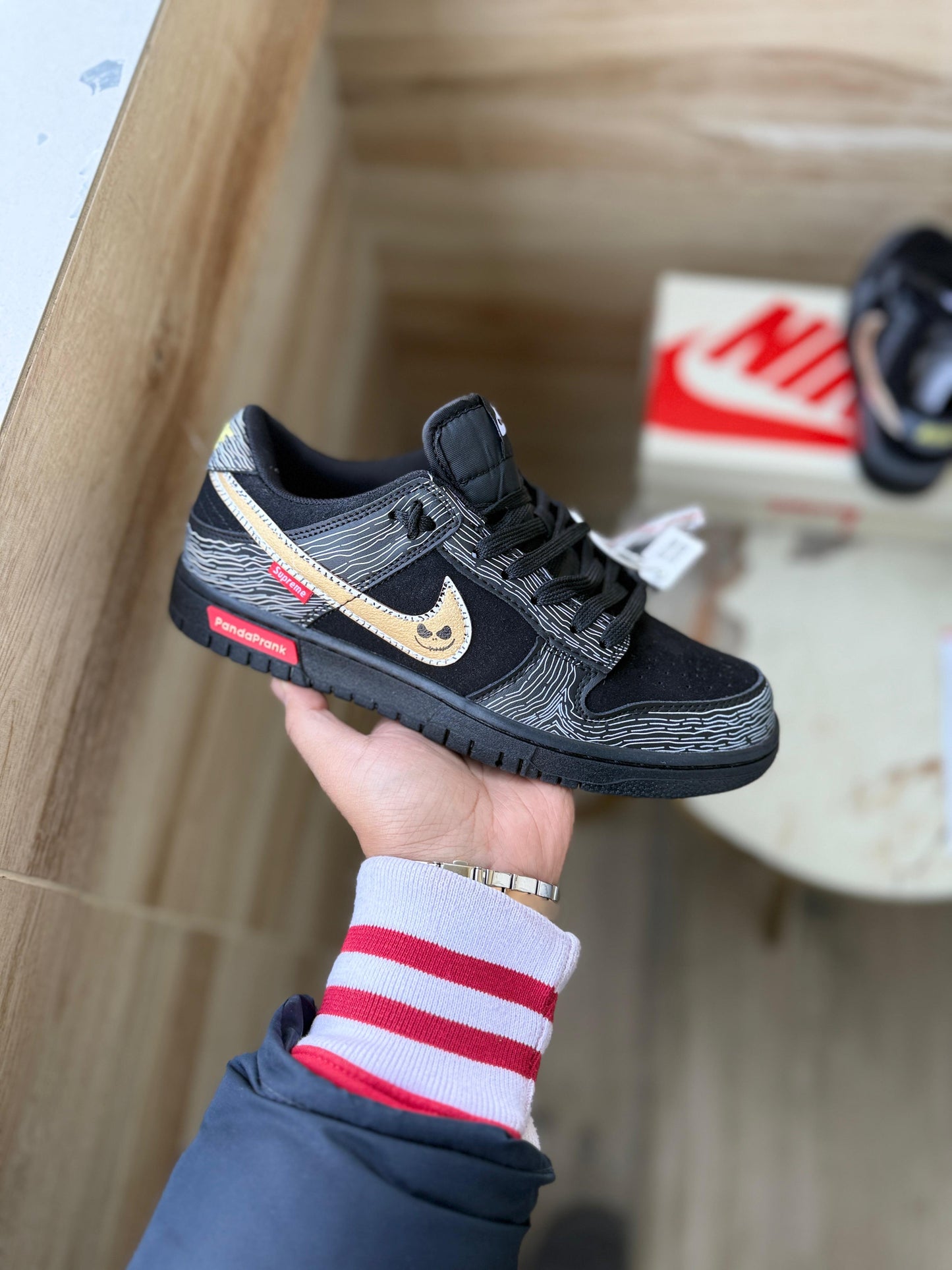 Nike sb dunk supreme 2025