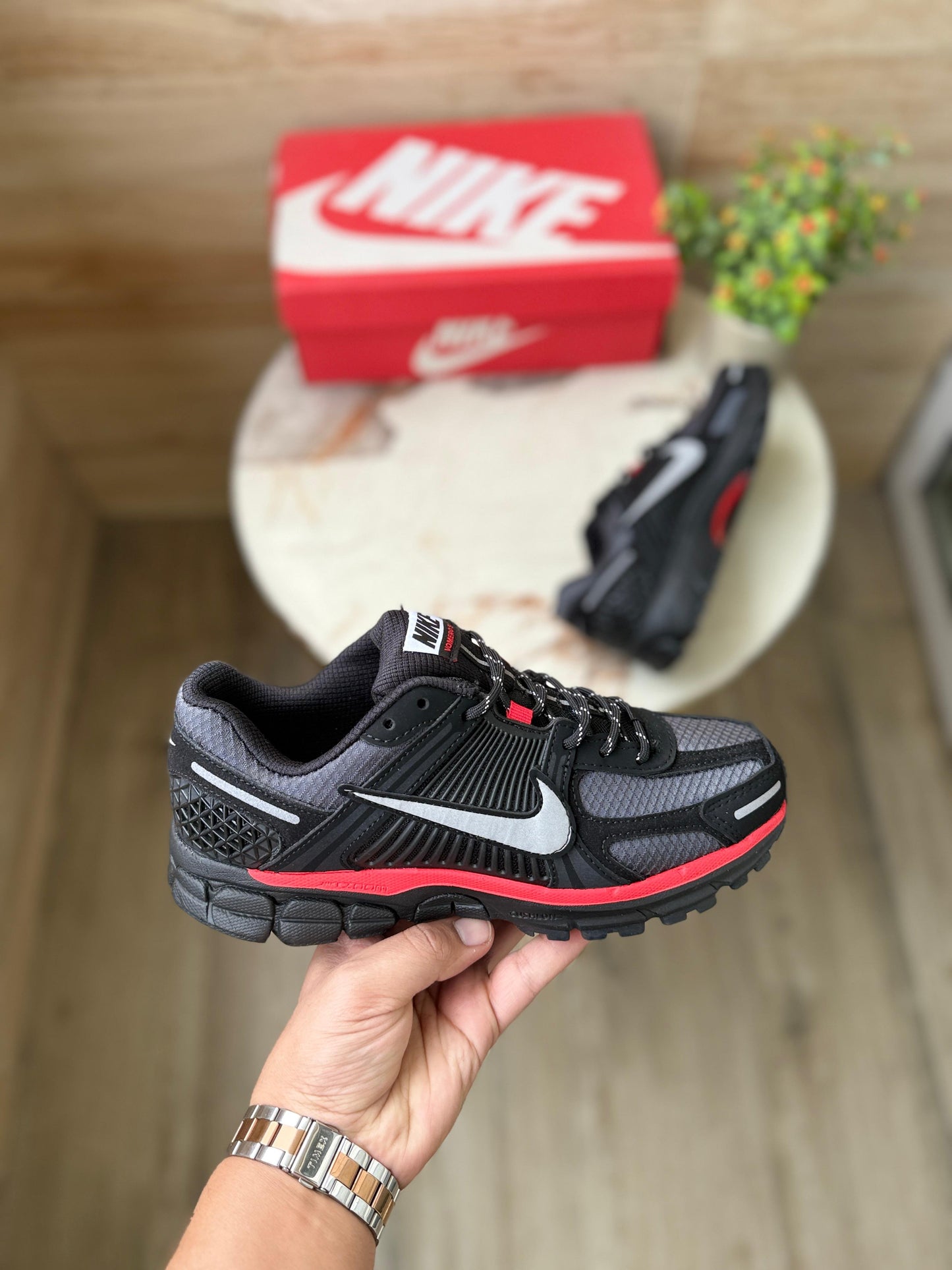 NIKE ZOOM VOMERO BRED SPIDER MAN