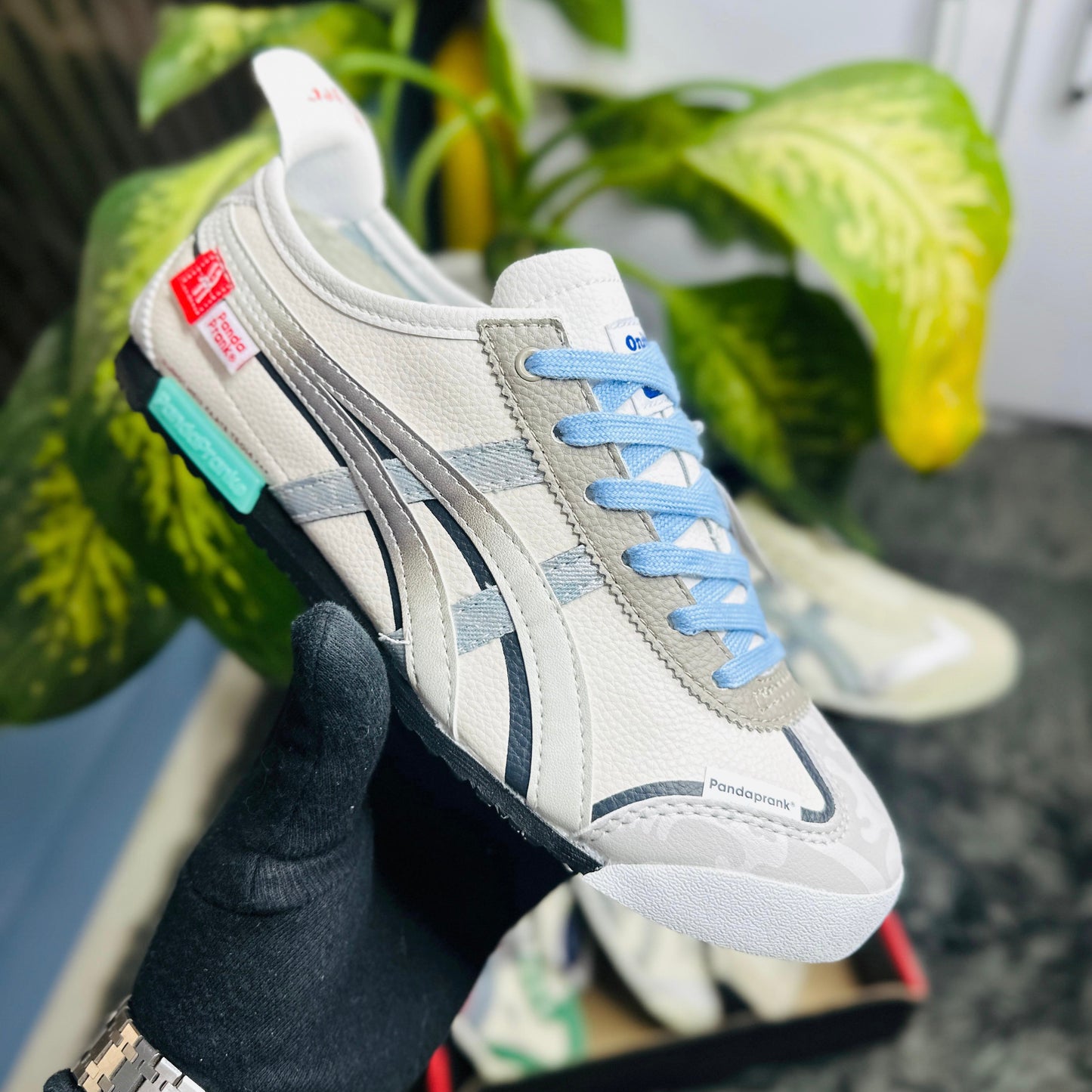 ONITSUKA TIGER PANDA PRANK