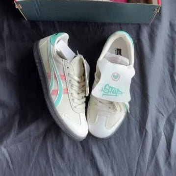 Onitsuka tiger tokuten stop loving