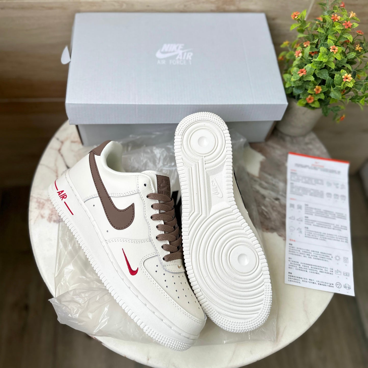 NIKE AIRFORCE BROWN SWOOSH