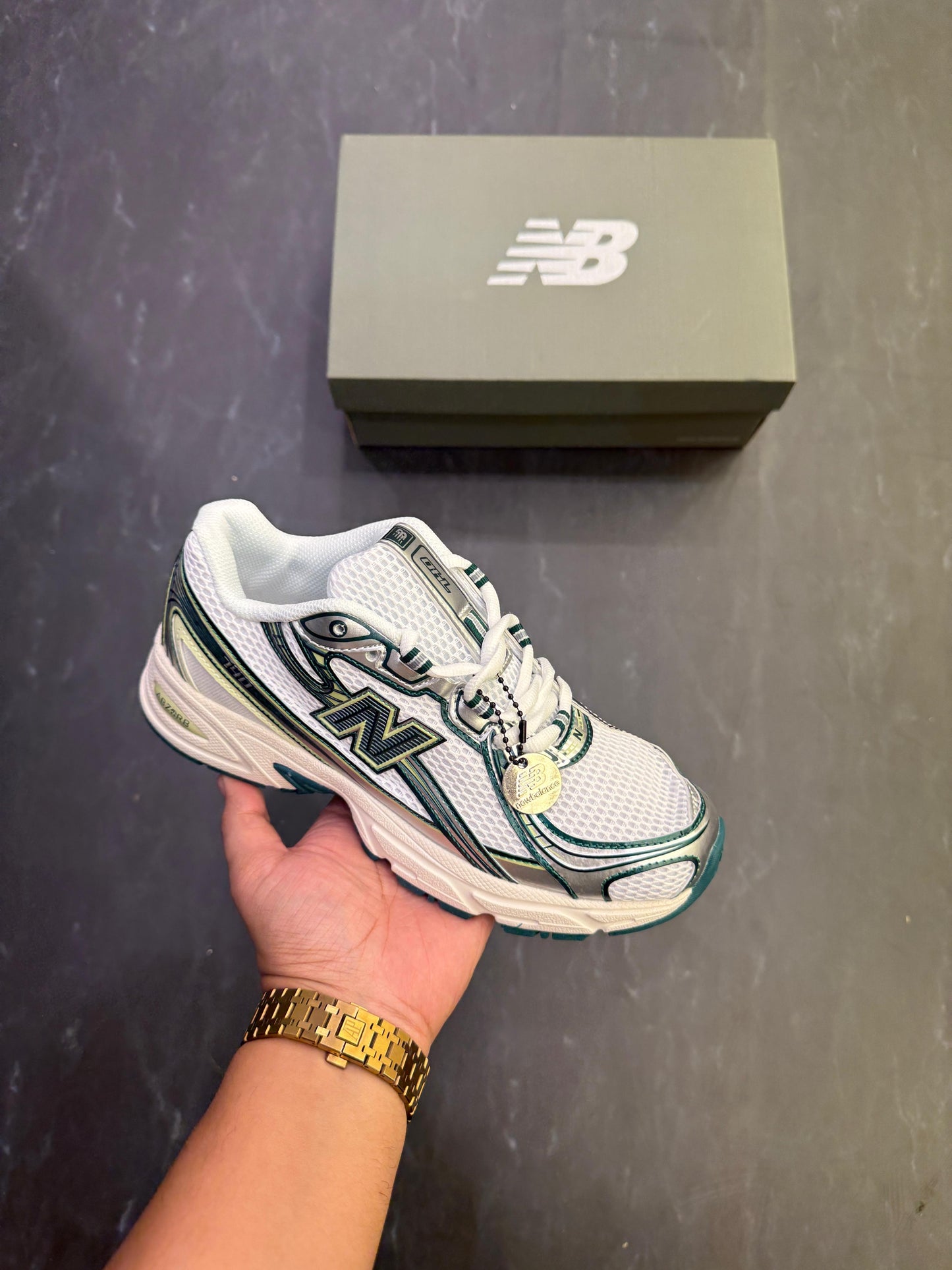 NEW BALANCE 740 GIRLS 2 AMAZING COLOURS