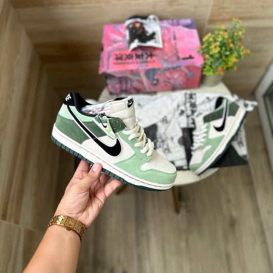 NIKE DUNK OTOMO OST  DOUBLE GREEN BLACK