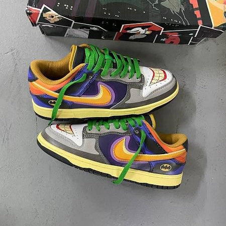 NIKE SB DUNK LOW BATMAN X JOKER MULTICOLOUR