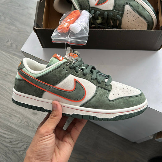 NIKE SB DUNK SUEDE GREEN