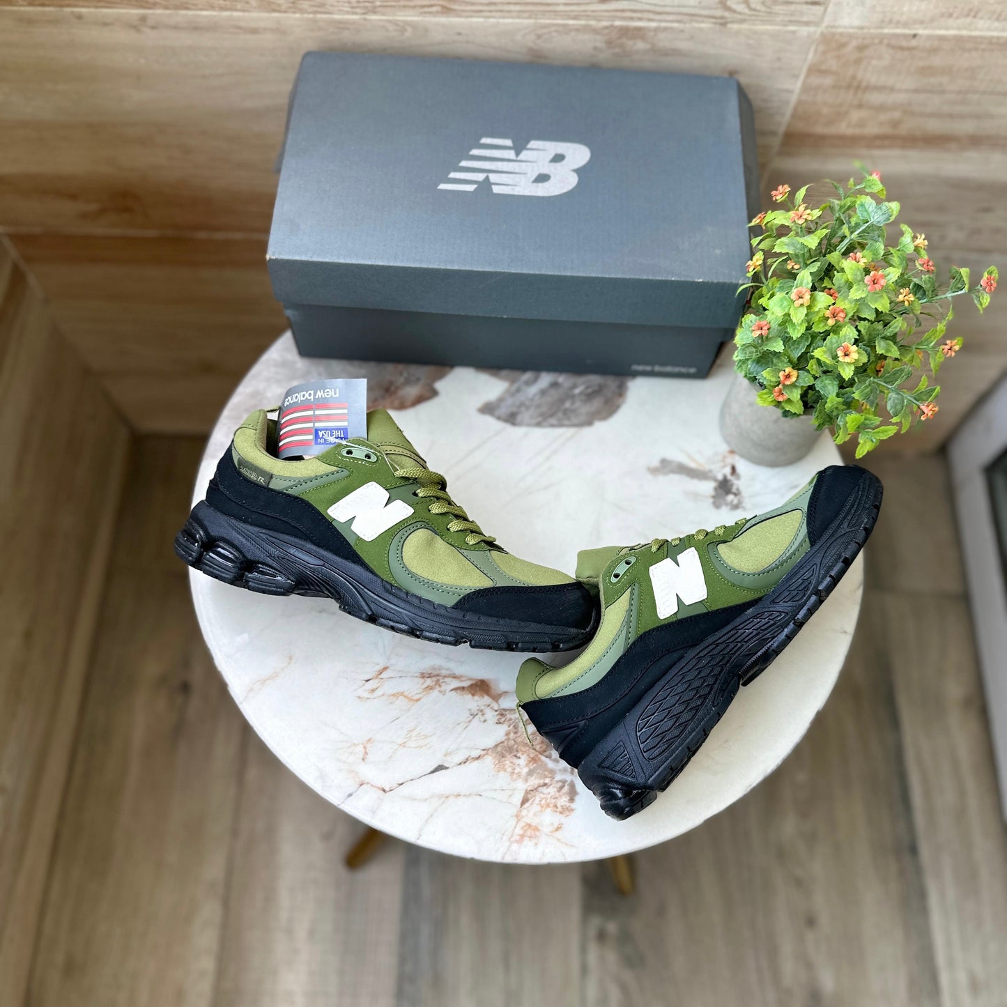 NEW BALANCE 2002 THE BASEMENT MOSS GREEN