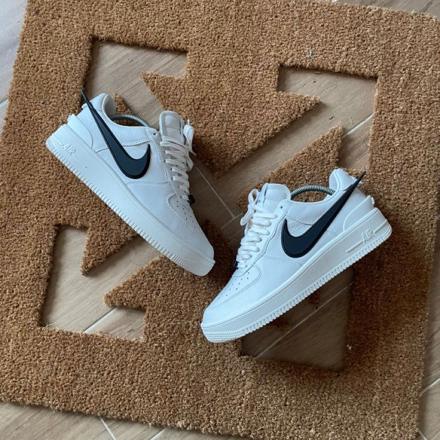 NIKE AIRFORCE AMBUSH