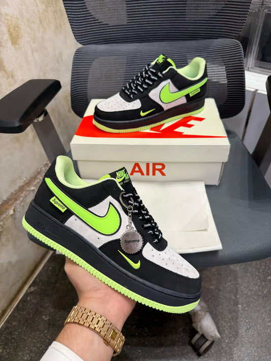Nike airforce 1 supreme 2025