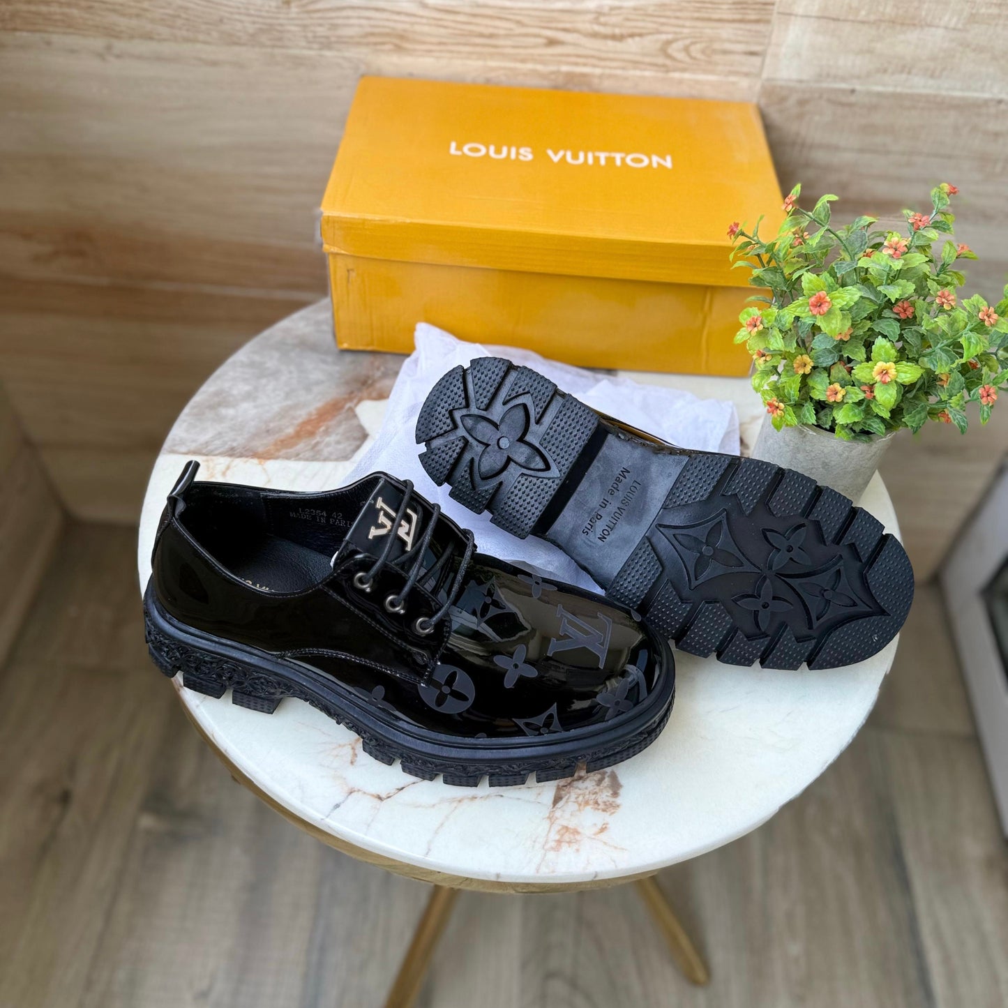 LOUIS VUITTION PATENT SHOES