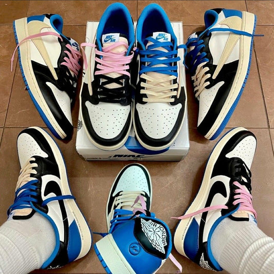 AIR JORDANS RETRO 1 TRAVIS SCOTT FRAGMENT