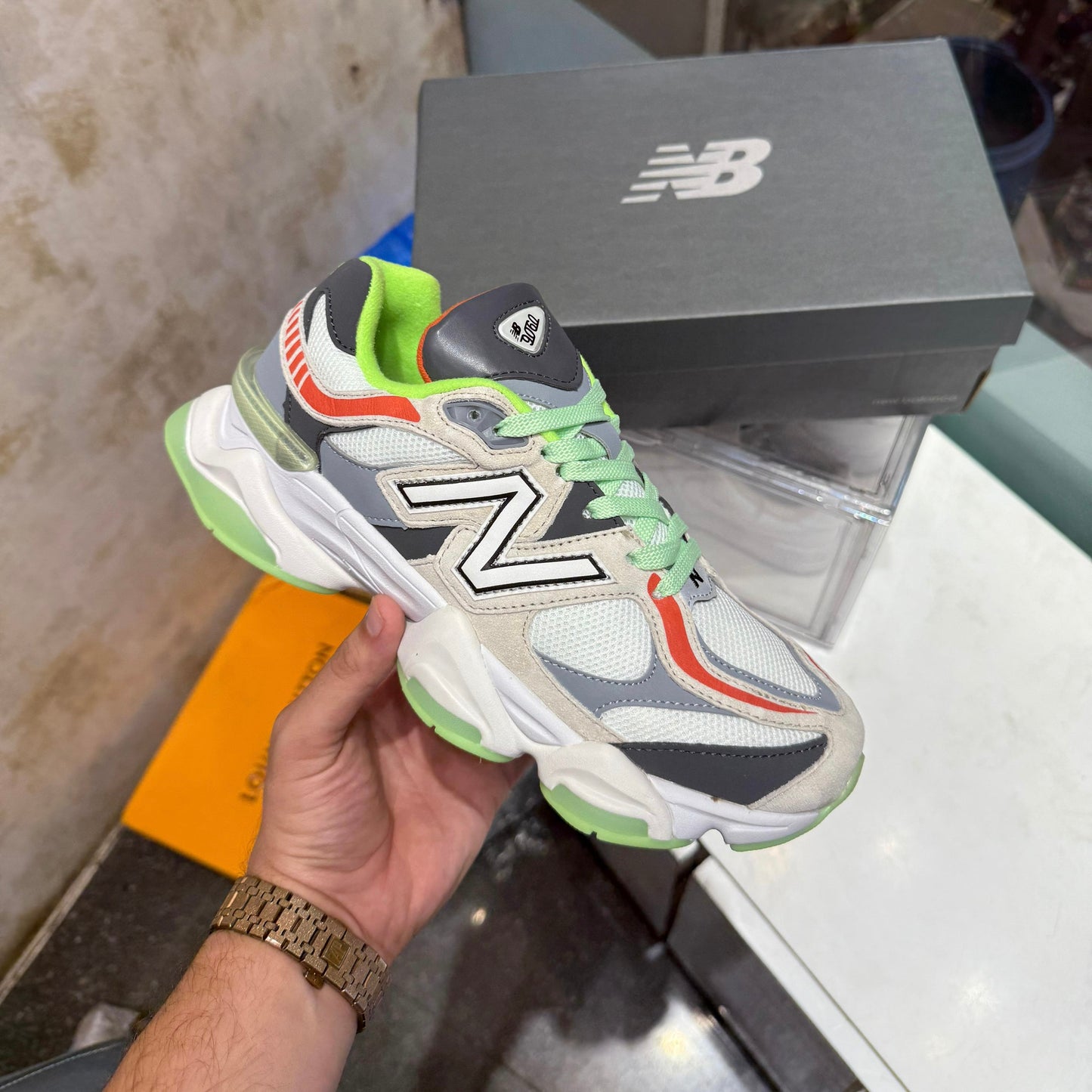 NEW BALANCE 9060 DTLR GLOW