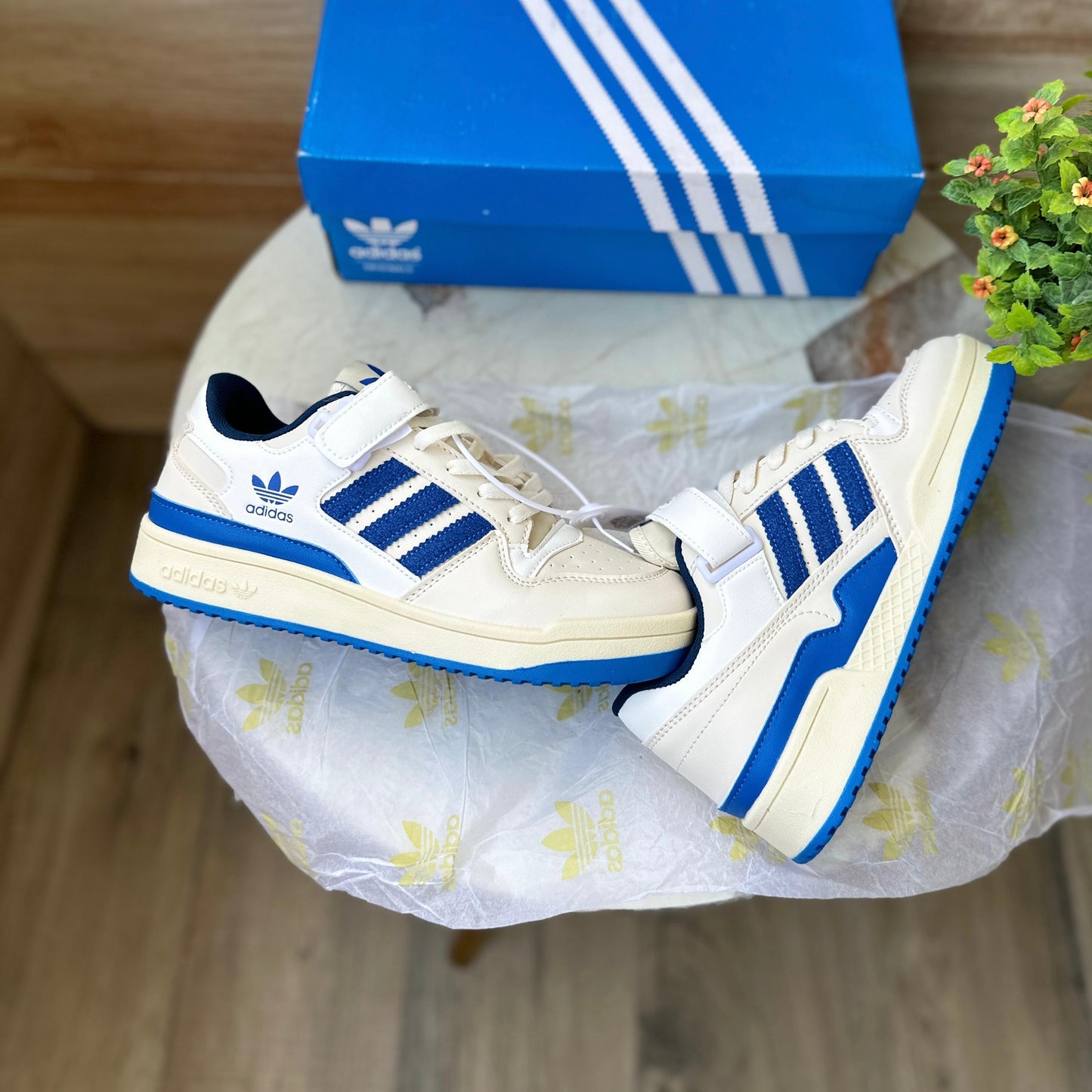 ADIDAS FORUM 84 LOW UNIVERSITY BLUE EDITION