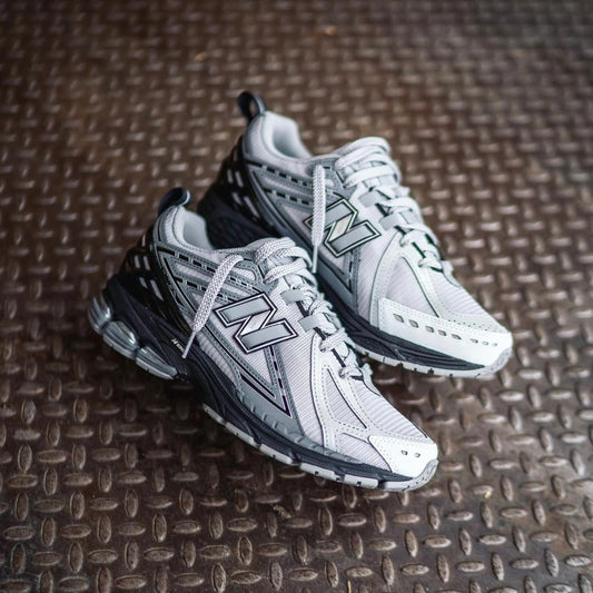NEW BALANCE 1906 GREY