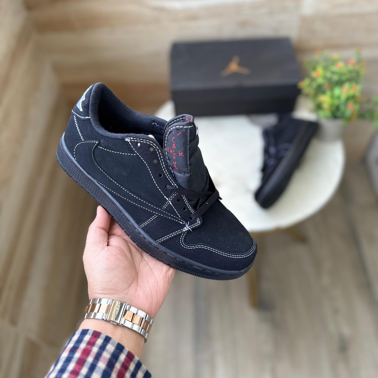 Air jordans retro 1 traviss scott reverse phantom