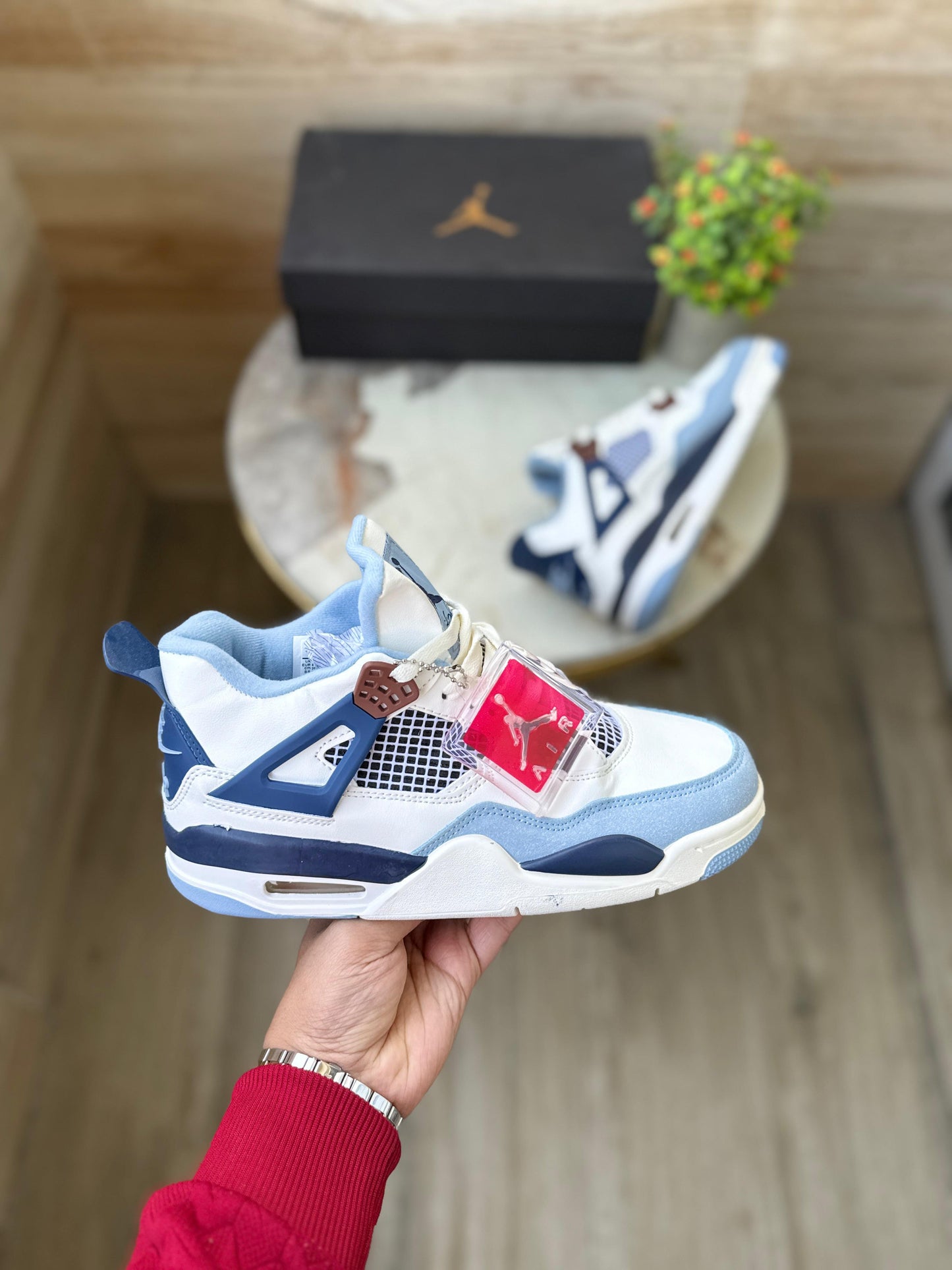 Air Jordans retro 4 sail blue