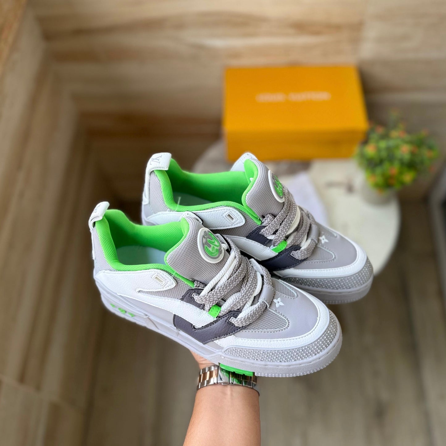 LOUIS VUITTION TRAINER 2024