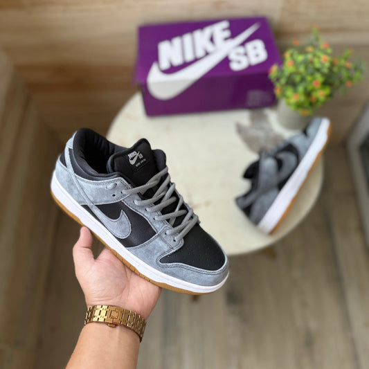 Nike sb dunk grey