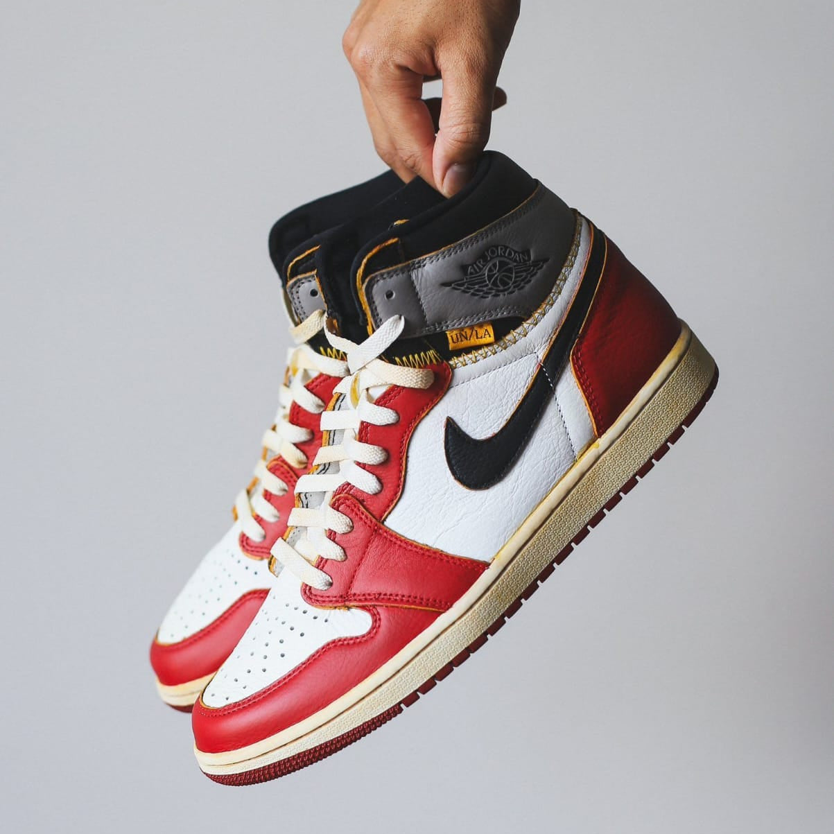 Union x air jordan 1  chicago shadow