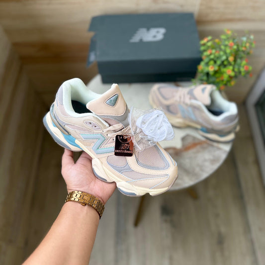 NEW BALANCE 9060 SKY LOGO