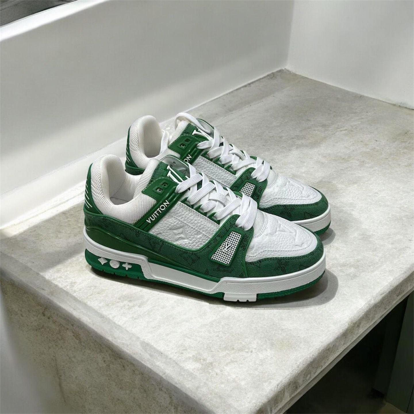 Louis vuittion trainer green