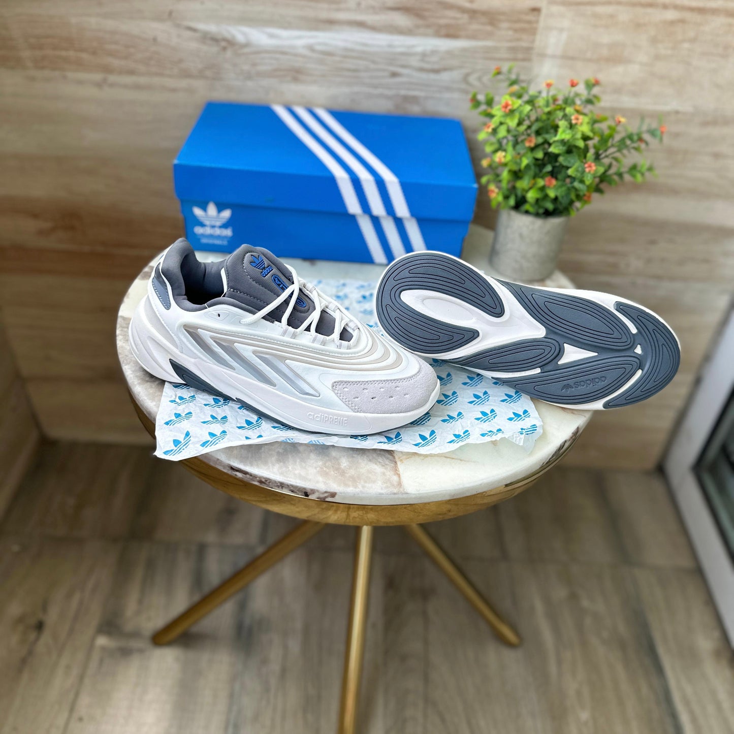 ADIDAS ORGINALS OZELIA WHITE SILVER