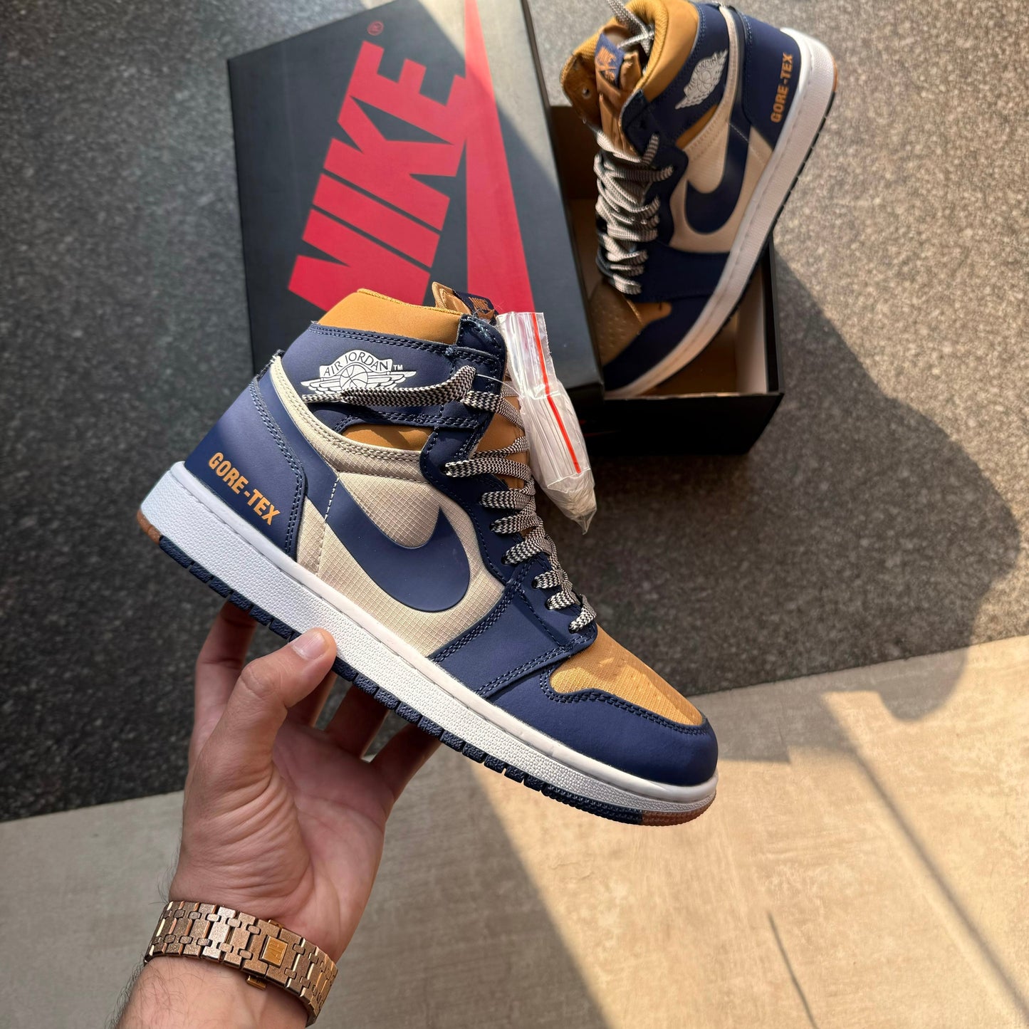 NIKE AIR JORDAN 1 HIGH ELEMENT GORE TEX