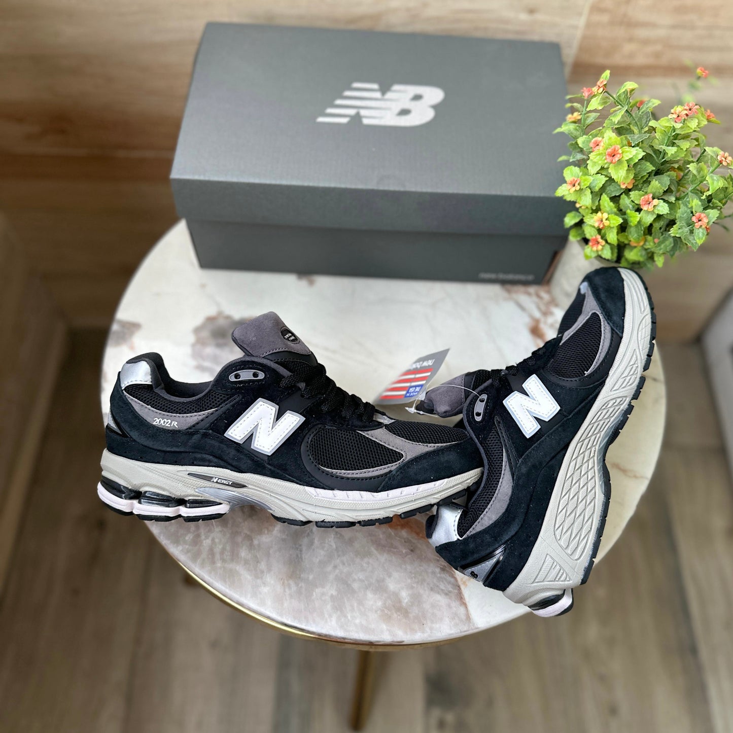 NEW BALANCE 2002R SHADOW