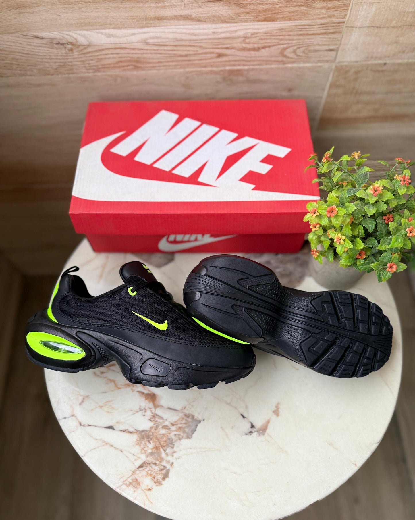 Nike airmax portal trainers black green