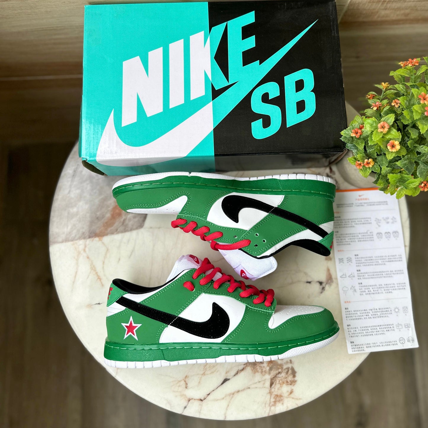 NIKE SB DUNK HEINEKEN