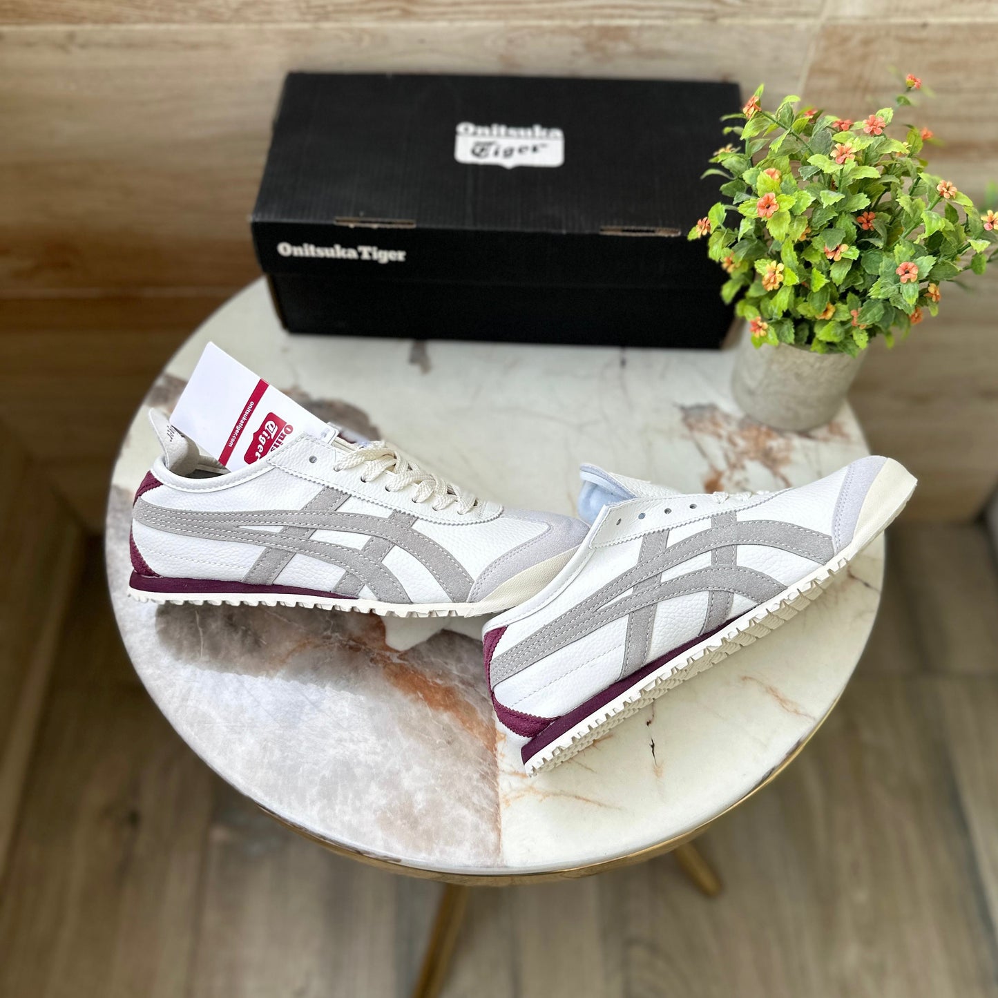 ONITSUKA TIGER LEATHER WHITE GREY EDITION